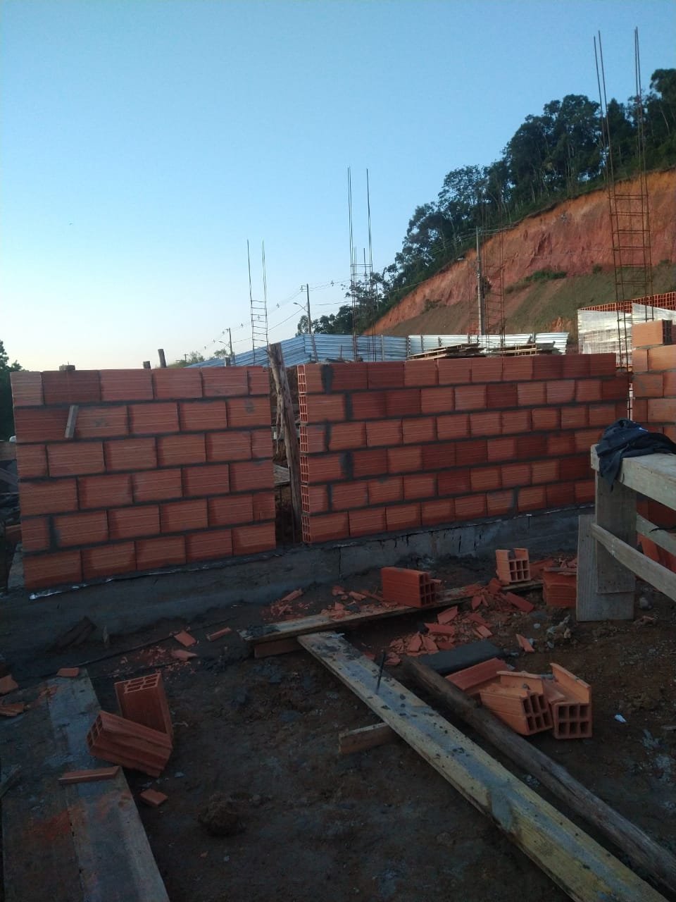 INÍCIO Construtora e Incorporadora